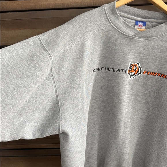 Vintage 1990s Reebok NFL Cincinnati Bengals gray crewneck sweatshirt - Picture 4 of 8